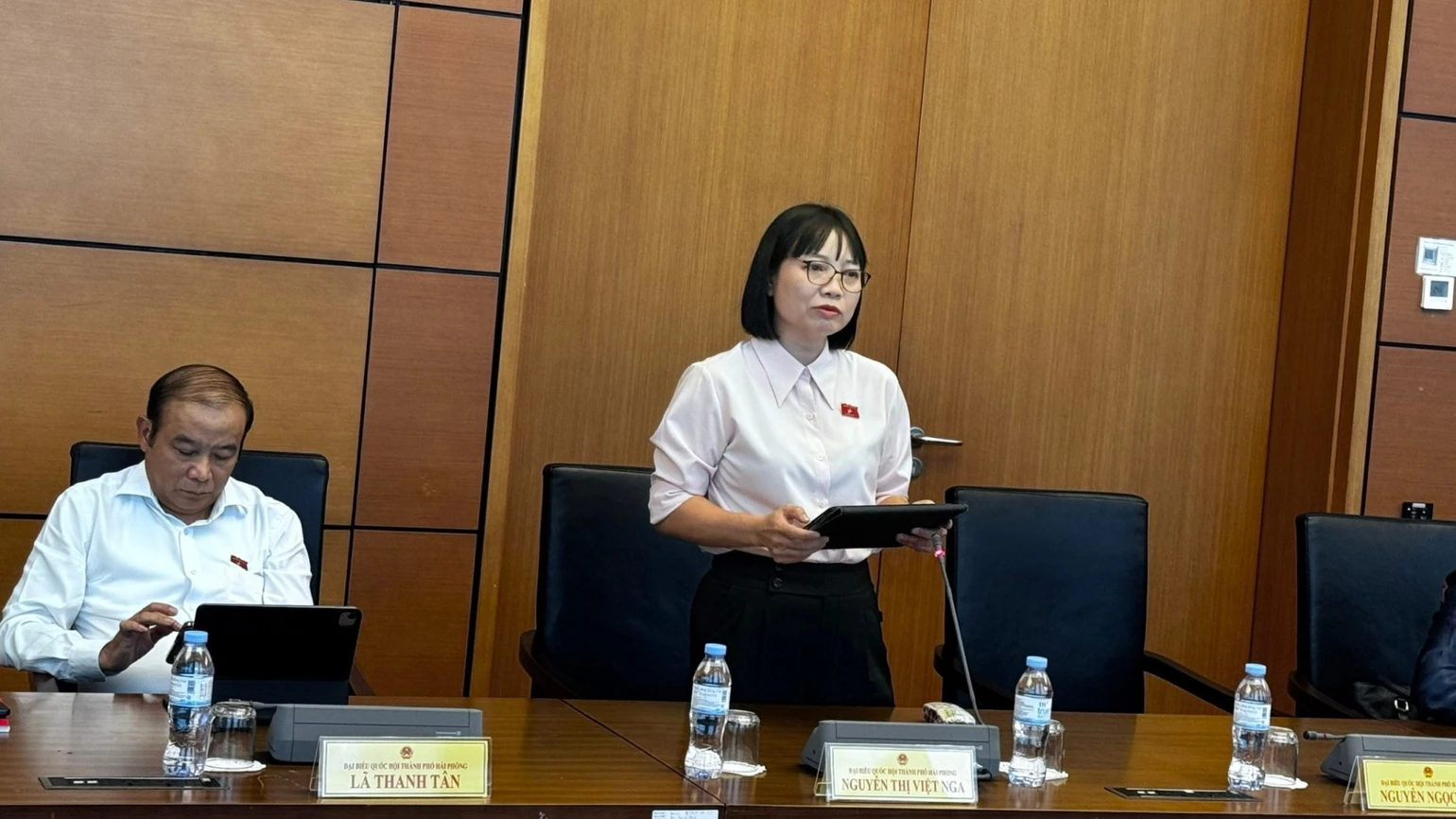 越南国会分组讨论2026年经济计划与预算分配 · 报道配图