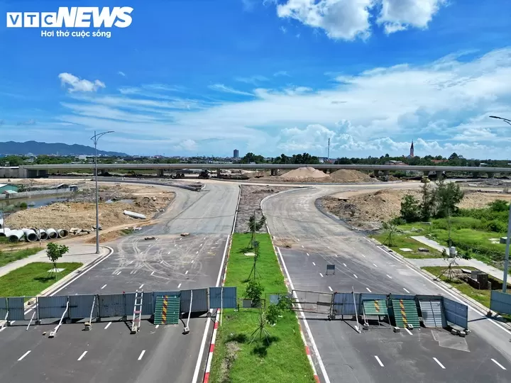 越南ĐT994沿海公路部分路段完工待联通,全线目标2027年一季度 · 报道配图