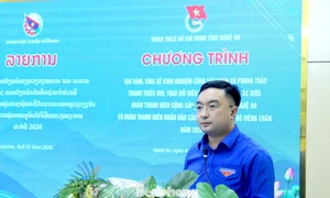 义安与万象青年延续越老特殊团结情谊