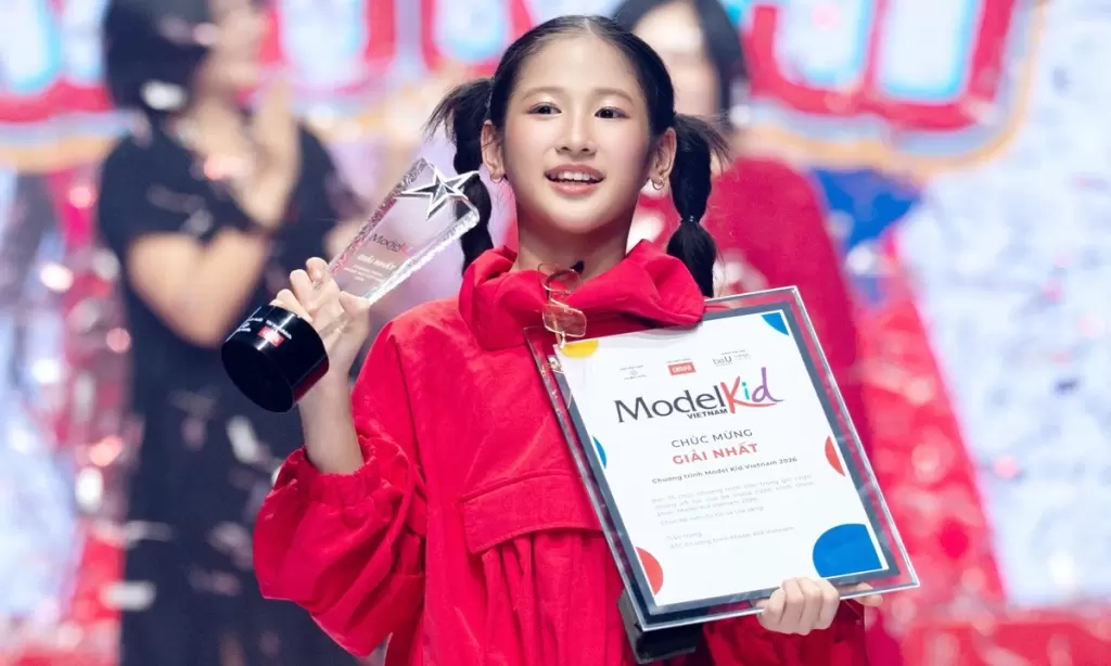 越南11岁马戏世家女孩夺Model Kid Vietnam 2026冠军 · 报道配图