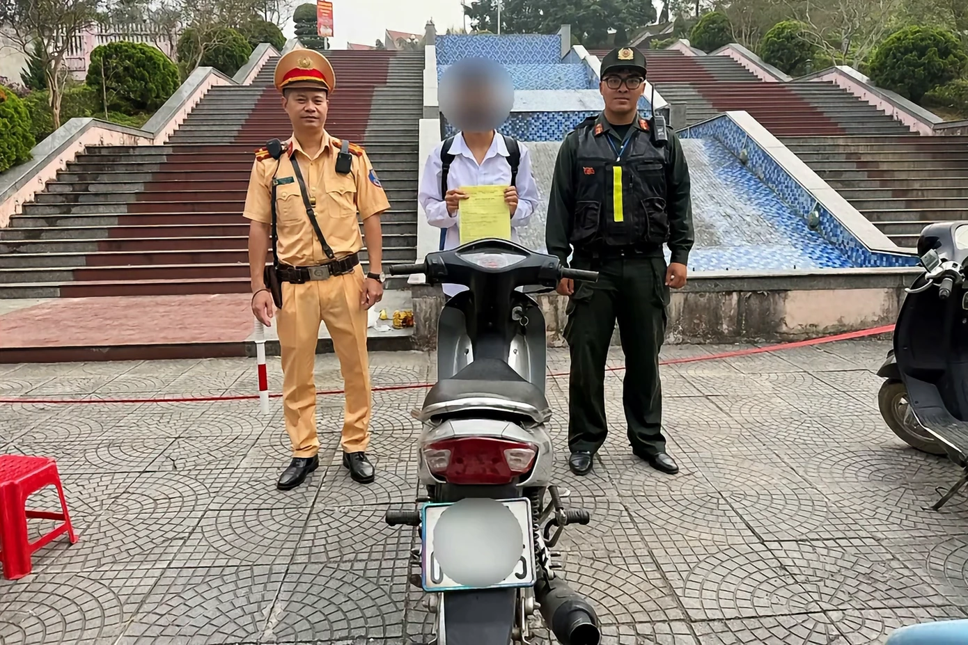 男生被处罚