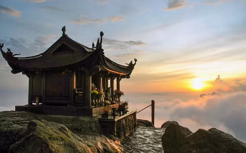 山顶铜寺