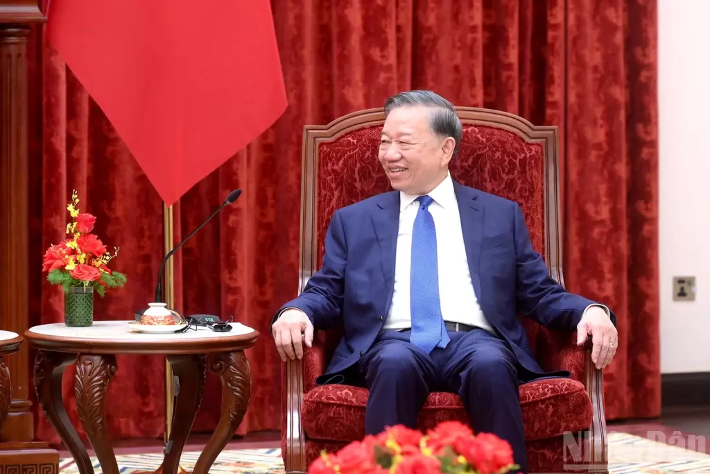 苏林在会见中发言