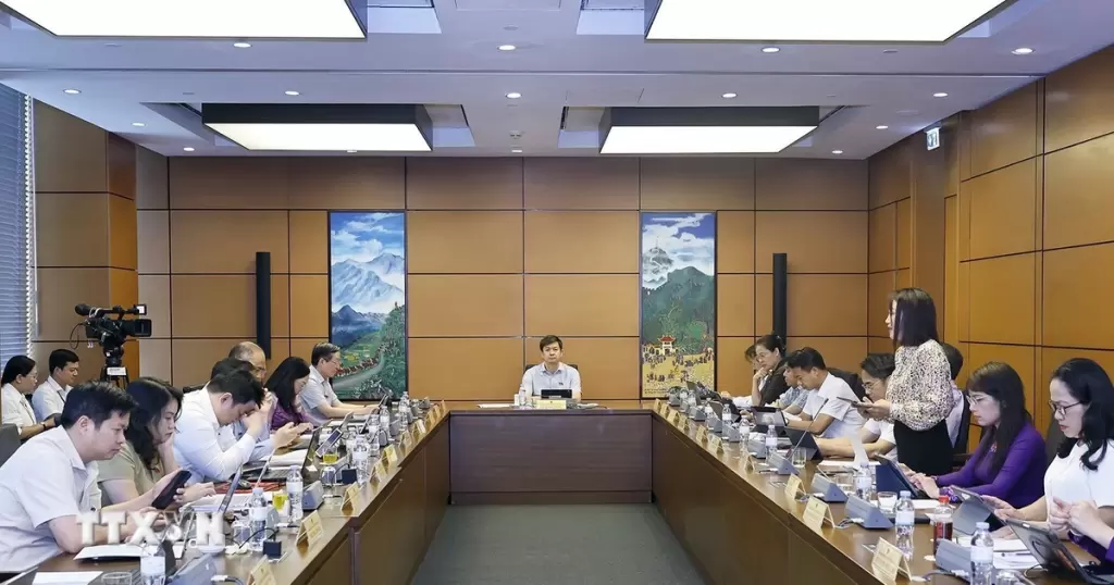 越南国会审议资产拍卖法修订草案，聚焦土地价格与楼市调控