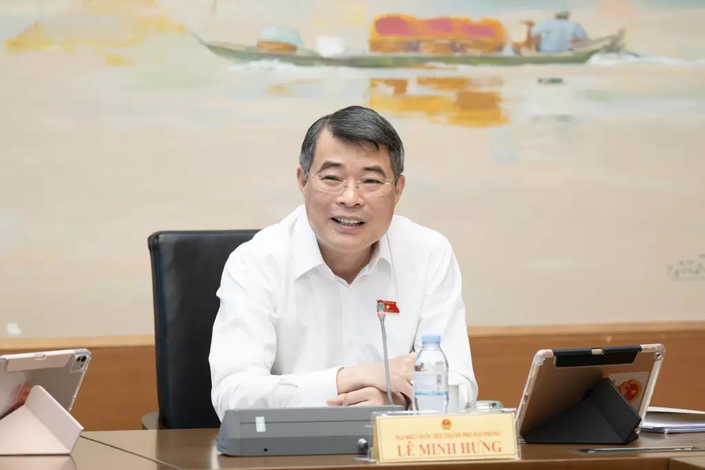 總理黎明興在會議上發言