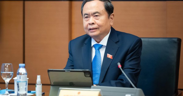 越南国会分组讨论2026年经济形势与2027年计划 · 报道配图