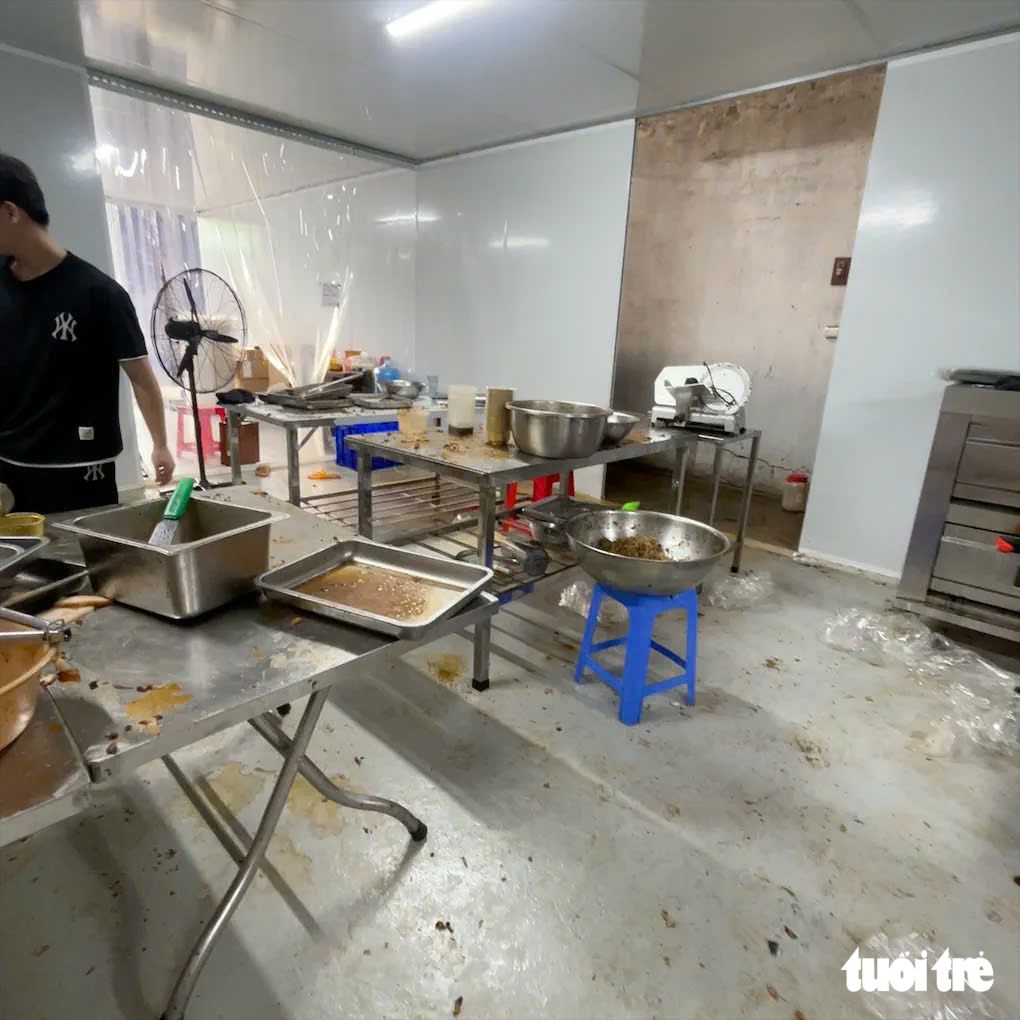网购“谅山扣肉”开盒现猪骨 河内作坊被指冒用地理标志 · 报道配图