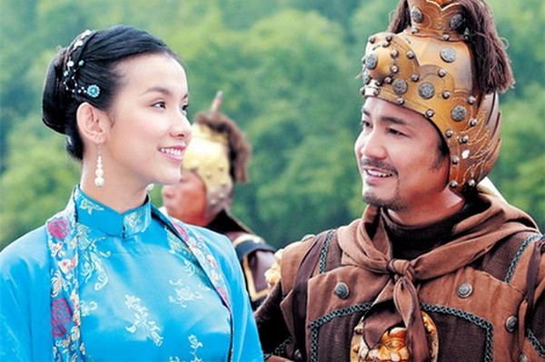 阮垂琳回顾:越南首位环球小姐选美冠军的演艺与选美经历 · 报道配图
