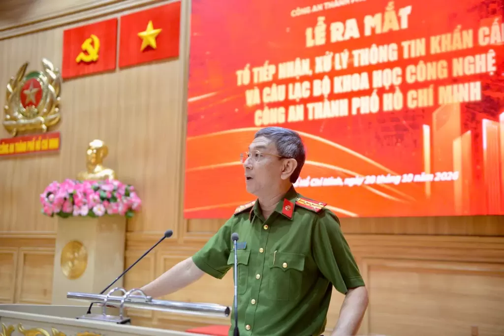 陈鸿明大校