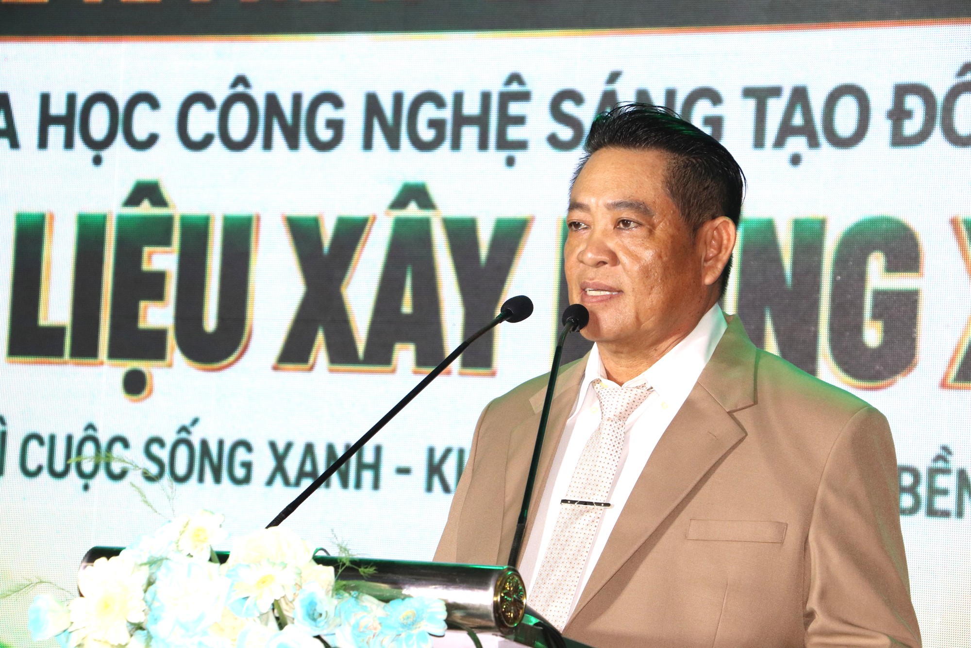 越南Cửu Long Eco推出绿色混凝土砖 称历经14年研发 · 报道配图