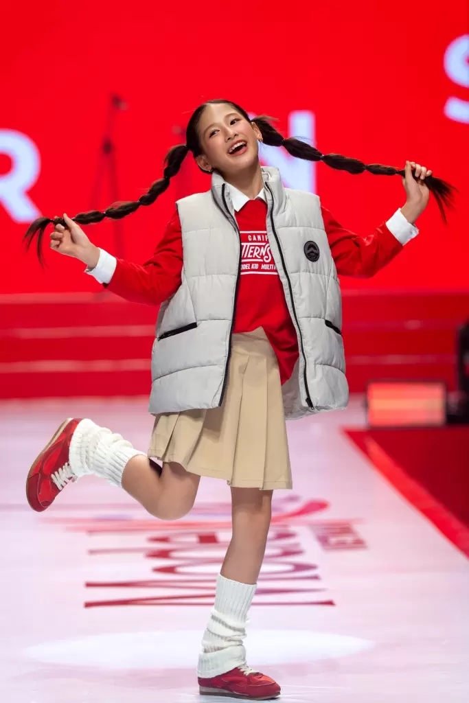 谢林儿在Model Kid Vietnam总决赛走秀