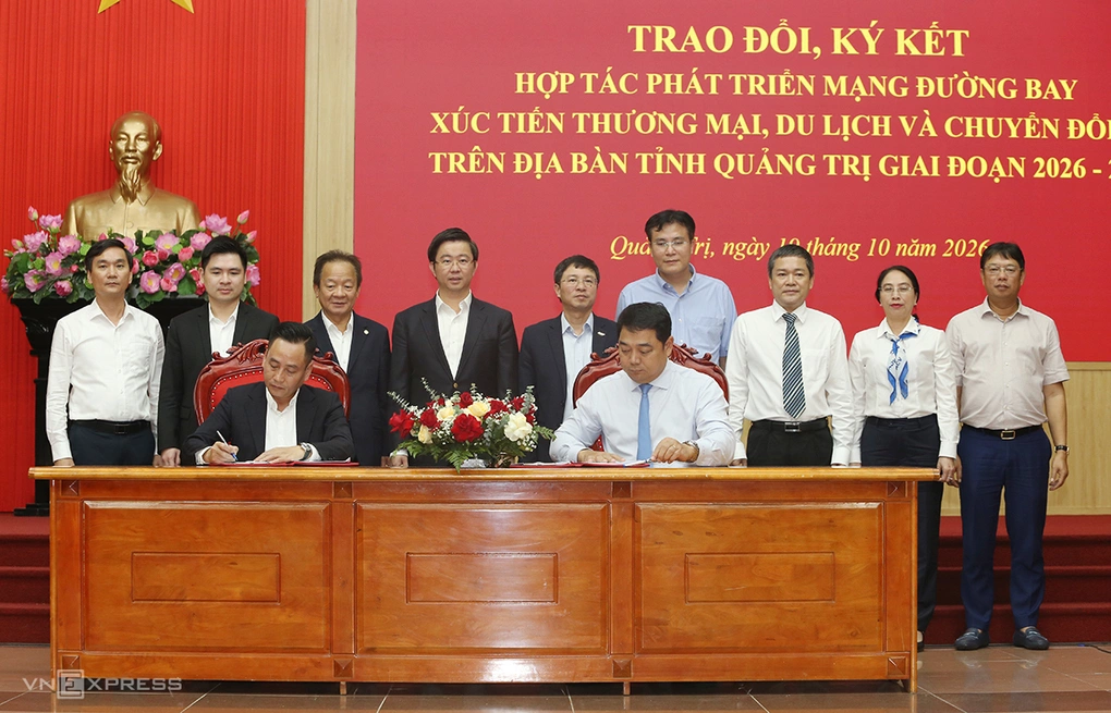 ACV与T&T代表签署广治机场运营原则性合同。