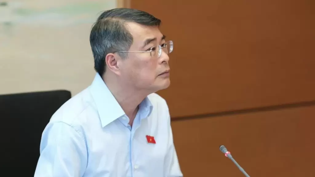 总理：削减中间环节以降低经济投入成本