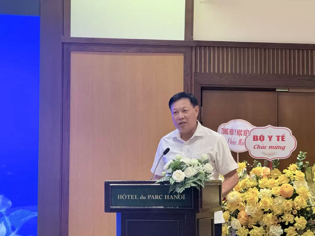 越南牙科协会选出新一届主席,卫生部要求整顿虚假广告 · 报道配图