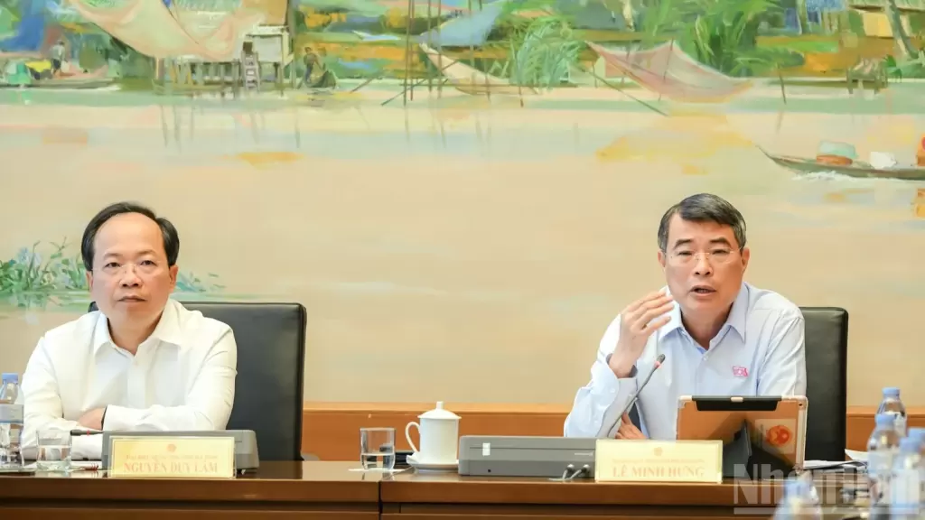 越南國會分組討論2026年經濟社會計劃 總理稱體制改革加快 · 報道配圖