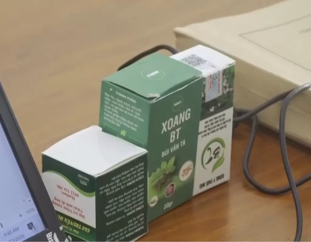 乂安省警方起诉制售假药团伙10人 涉案金额约50亿越南盾 · 报道配图