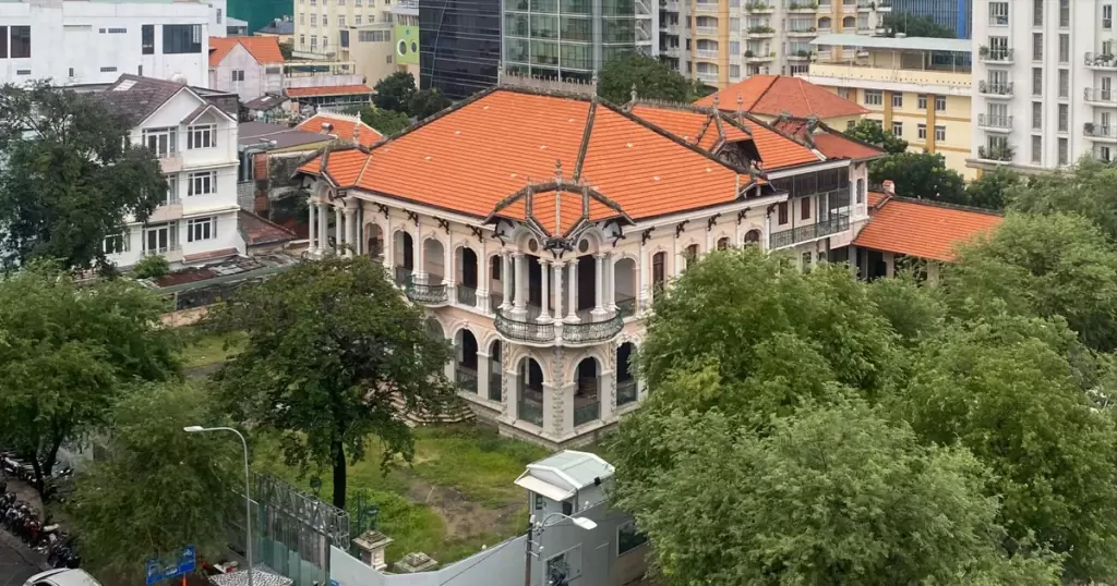 胡志明市拟推2026至2030年遗产保护计划,约595栋老别墅纳入分类管理