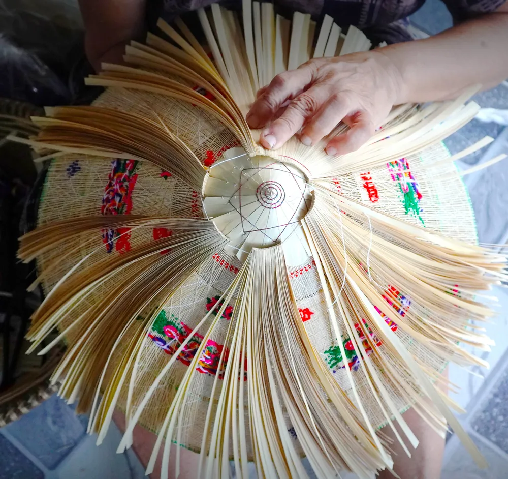 制作马帽的复杂工序