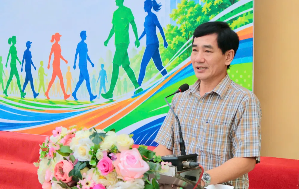 吴忠成发表动员讲话