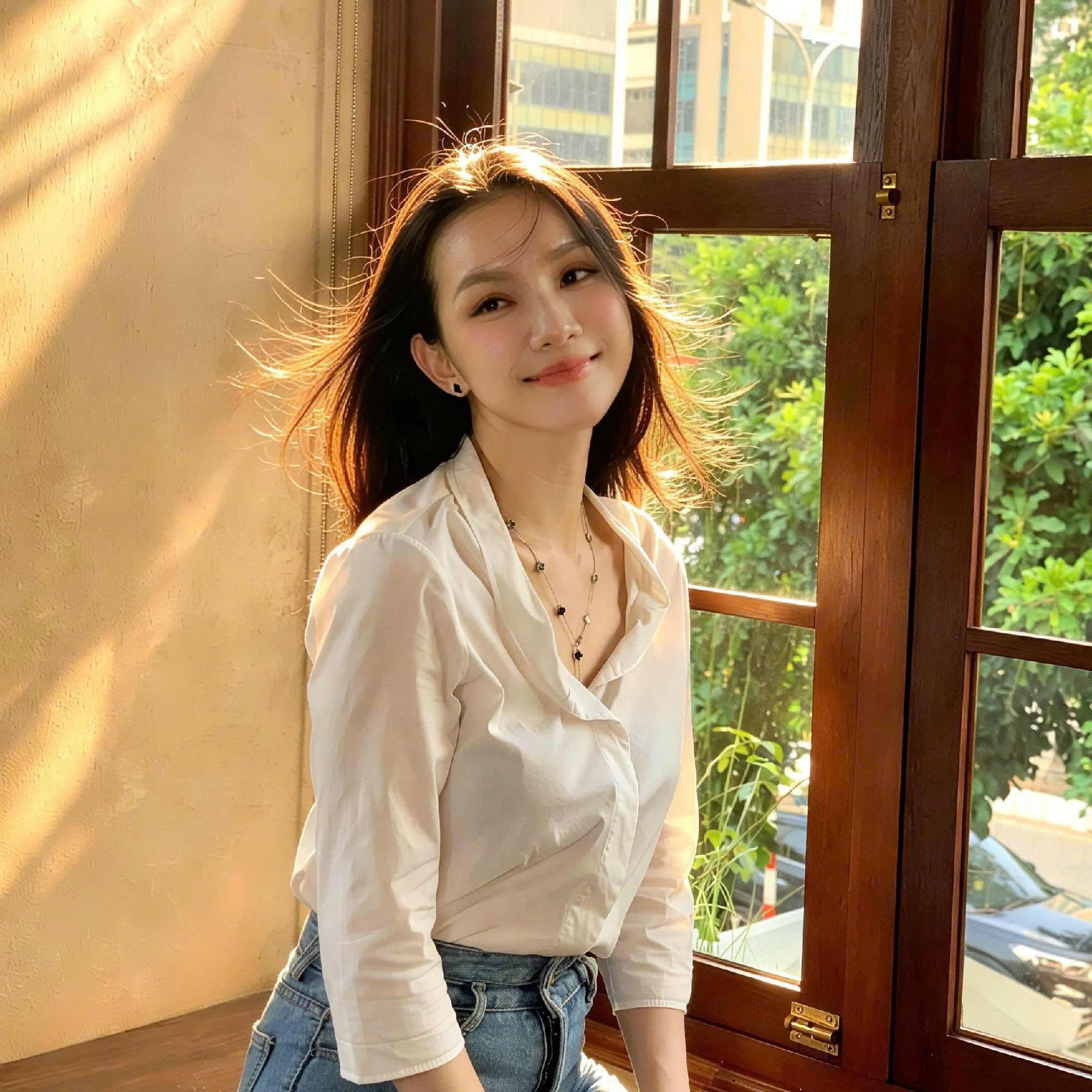 阮垂琳回顾:越南首位环球小姐选美冠军的演艺与选美经历 · 报道配图