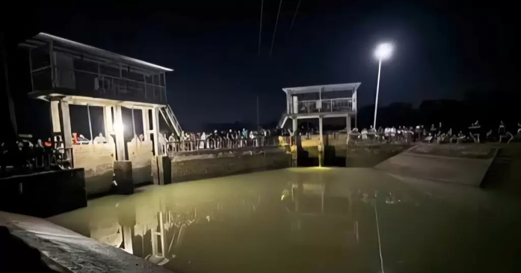 清化月印乡6岁女童坠渠 母亲下水施救 母子二人溺亡