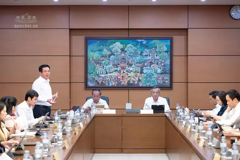 第13组讨论会现场