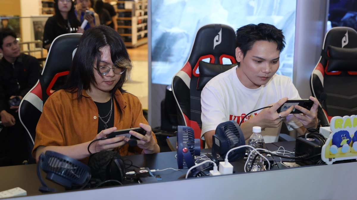 西贡幻影4比1胜Noob Team夺VMC秋季赛冠军 · 报道配图