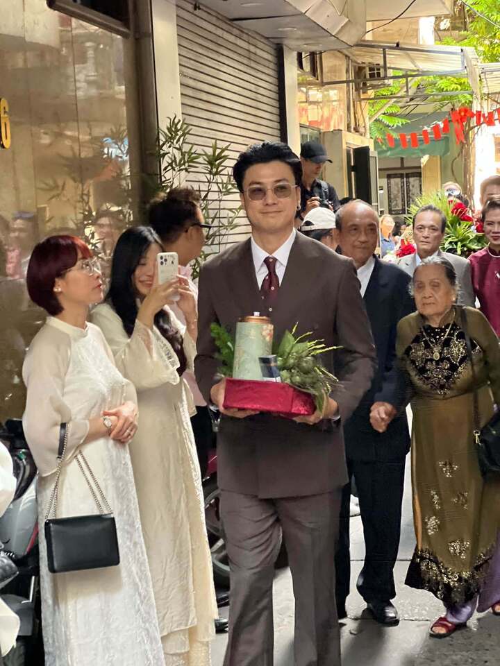 演员王英举行订婚仪式