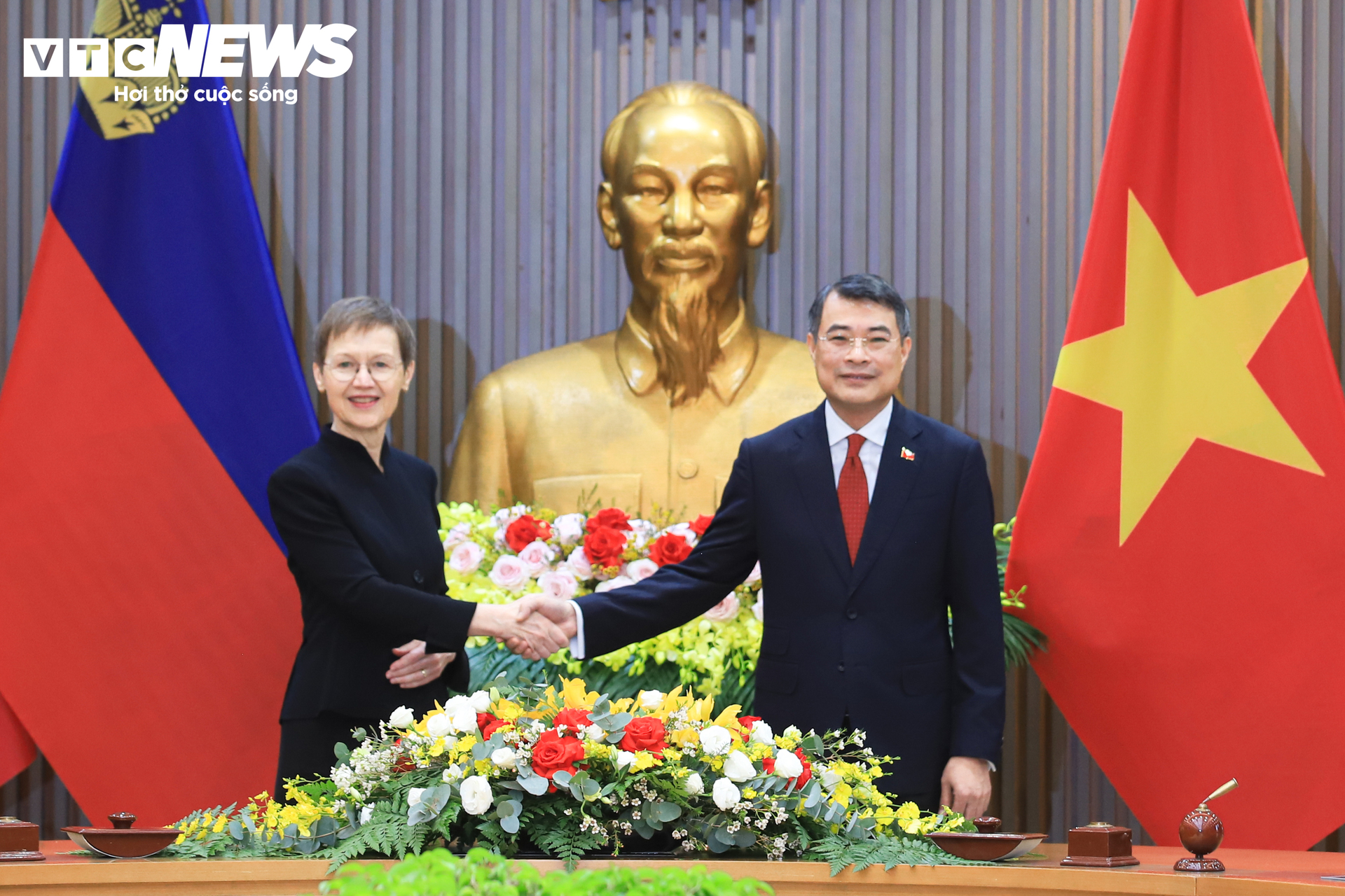 越南總理黎明興主持歡迎列支敦士登首相布麗吉特·哈斯儀式