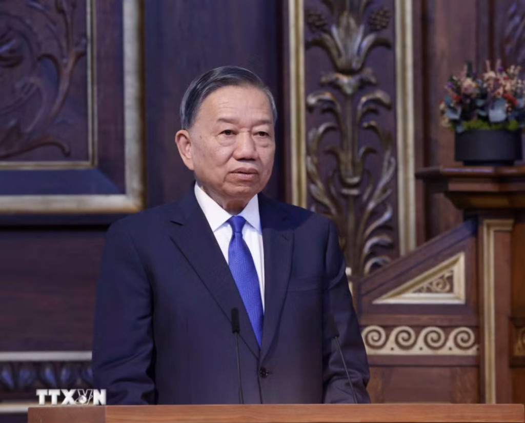 苏林在哥本哈根大学发表政策演讲