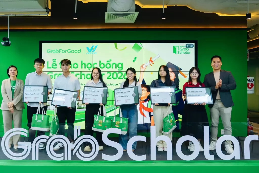 Grab越南頒發2026年度獎學金 6名大學生獲全額資助 · 報道配圖
