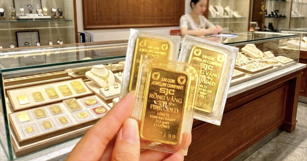 越南金价10月20日涨跌互现，SJC金条微升、金戒指跌110万盾 · 报道配图