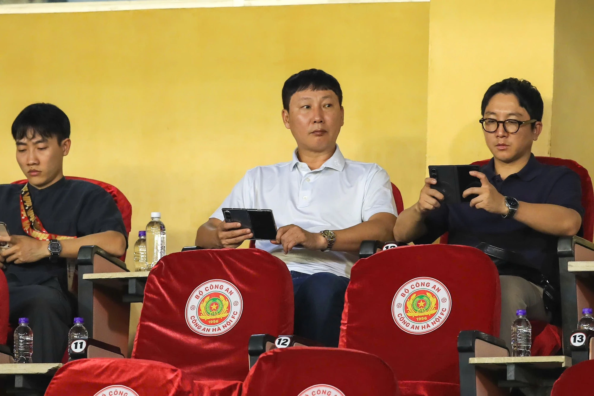 金相植返韩休假推迟至10月18日,缩短在韩停留时间 · 报道配图