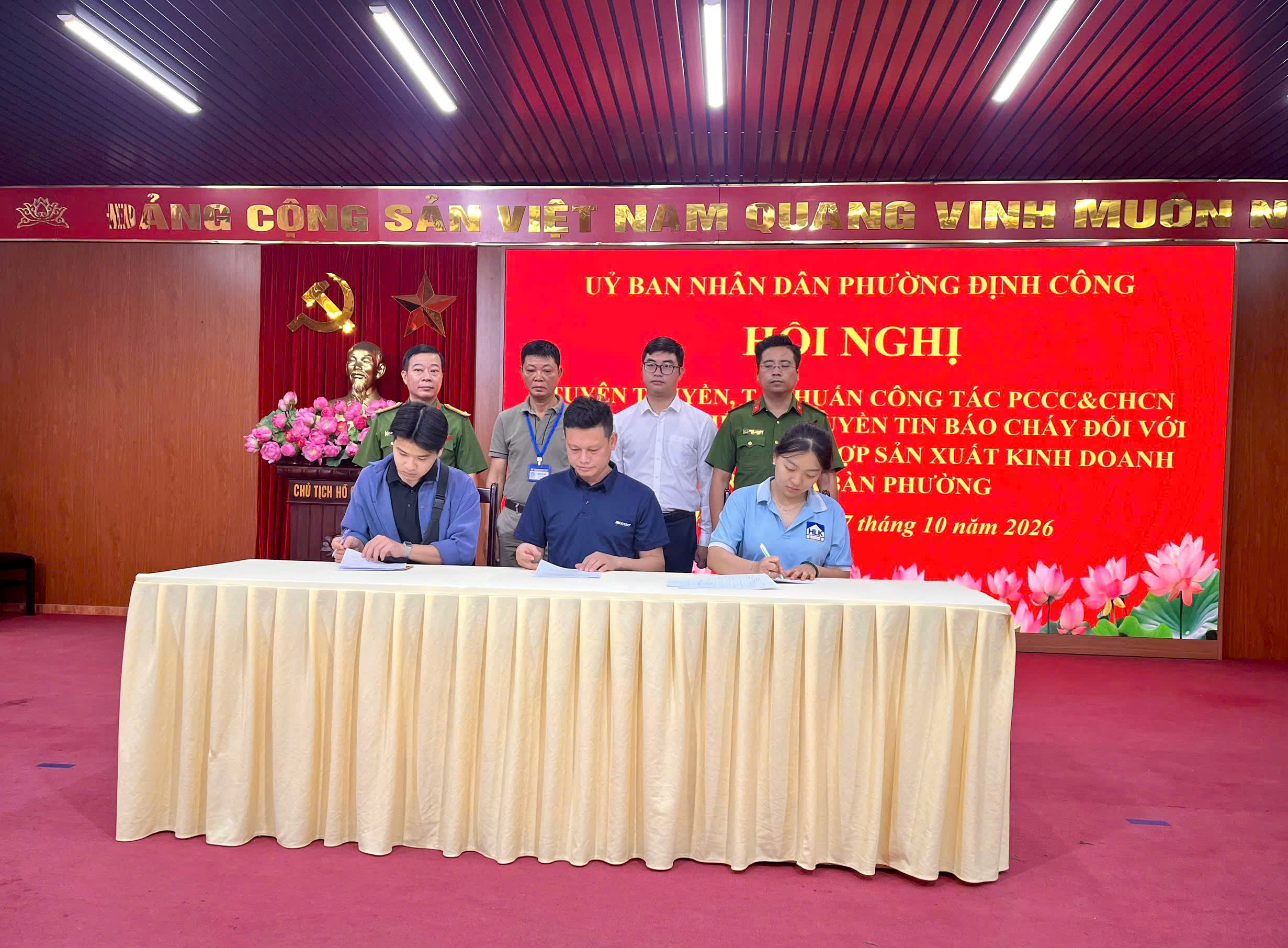 定功坊加强学校与经营场所消防安全保障