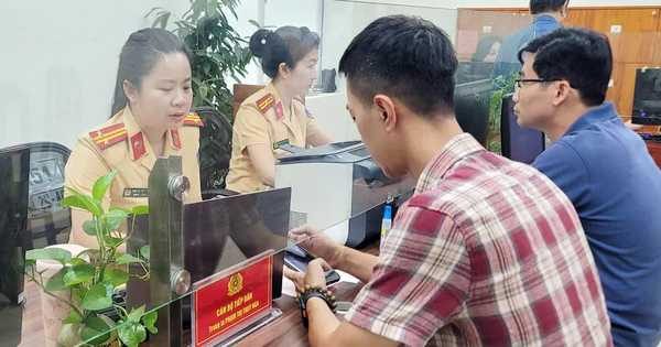 越南公安提醒：车牌遗失须立即报案，不得自制车牌上路 · 报道配图