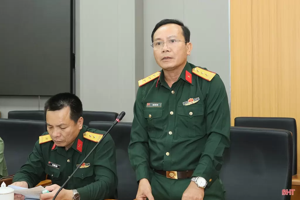陈文山上校汇报