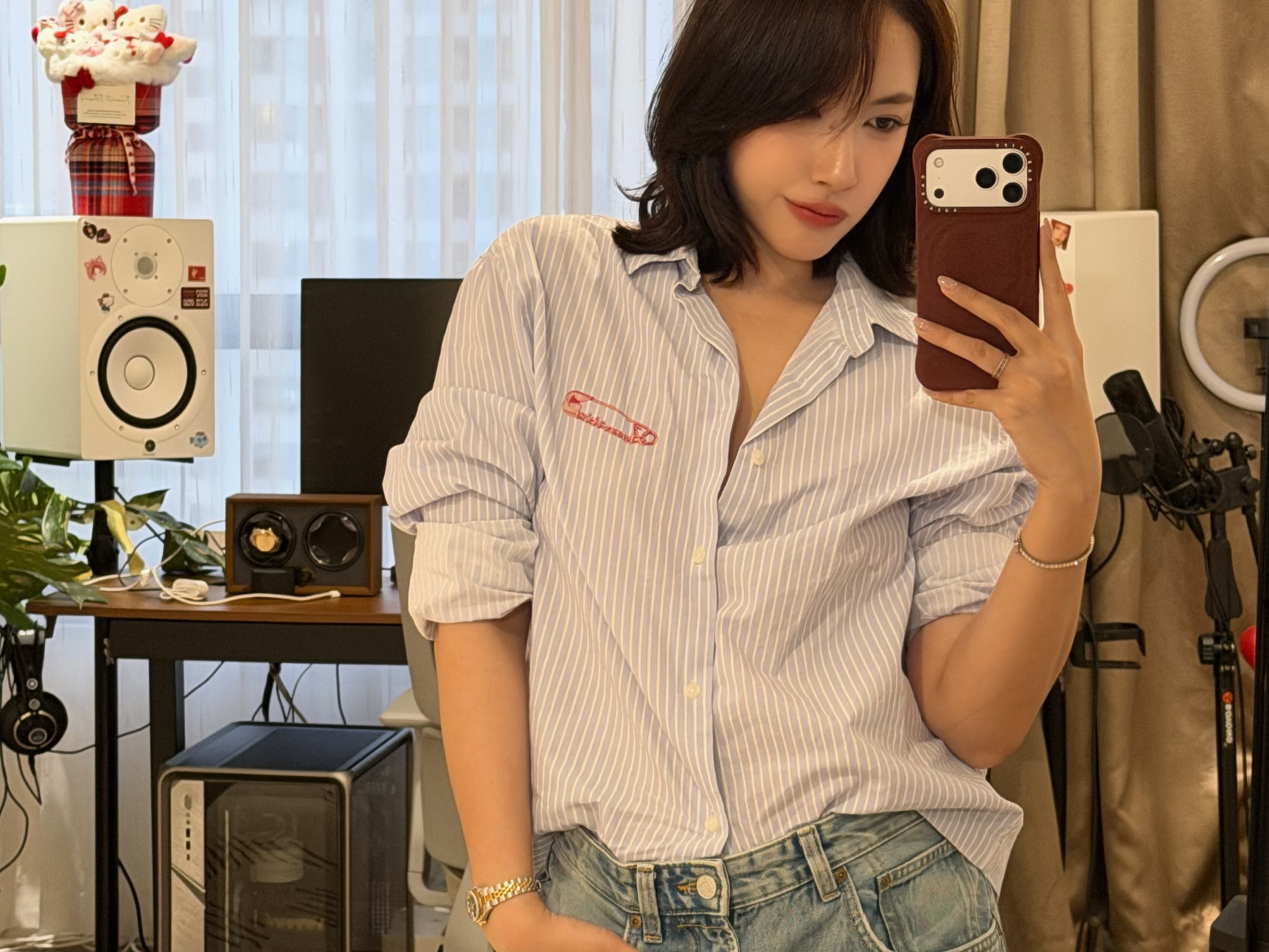 越南歌手刚获全球最美提名:山松MV中463万播放量的女主角,网络热议却未能走红——图3