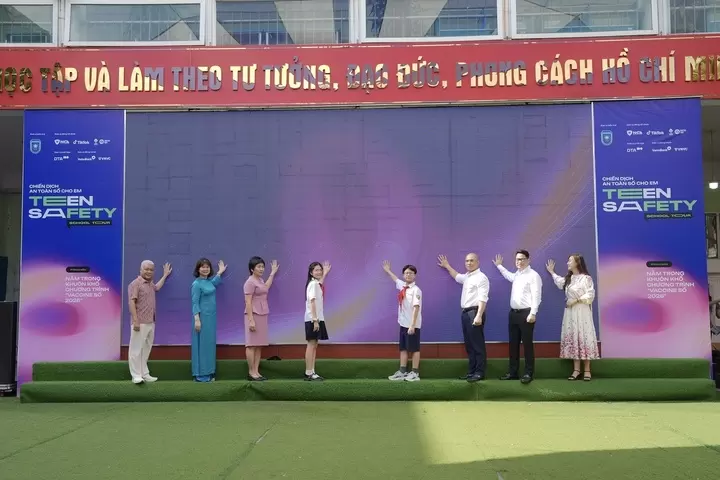 越南启动校园数字安全巡讲 计划覆盖10校约9000名师生 · 报道配图