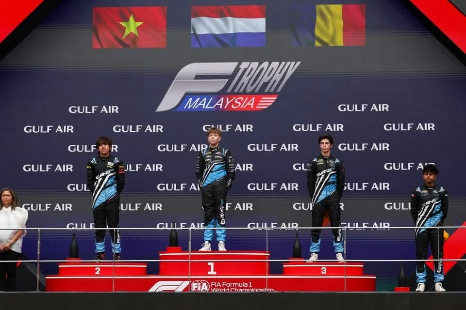 首位参加FIA F4世界杯的越南车手