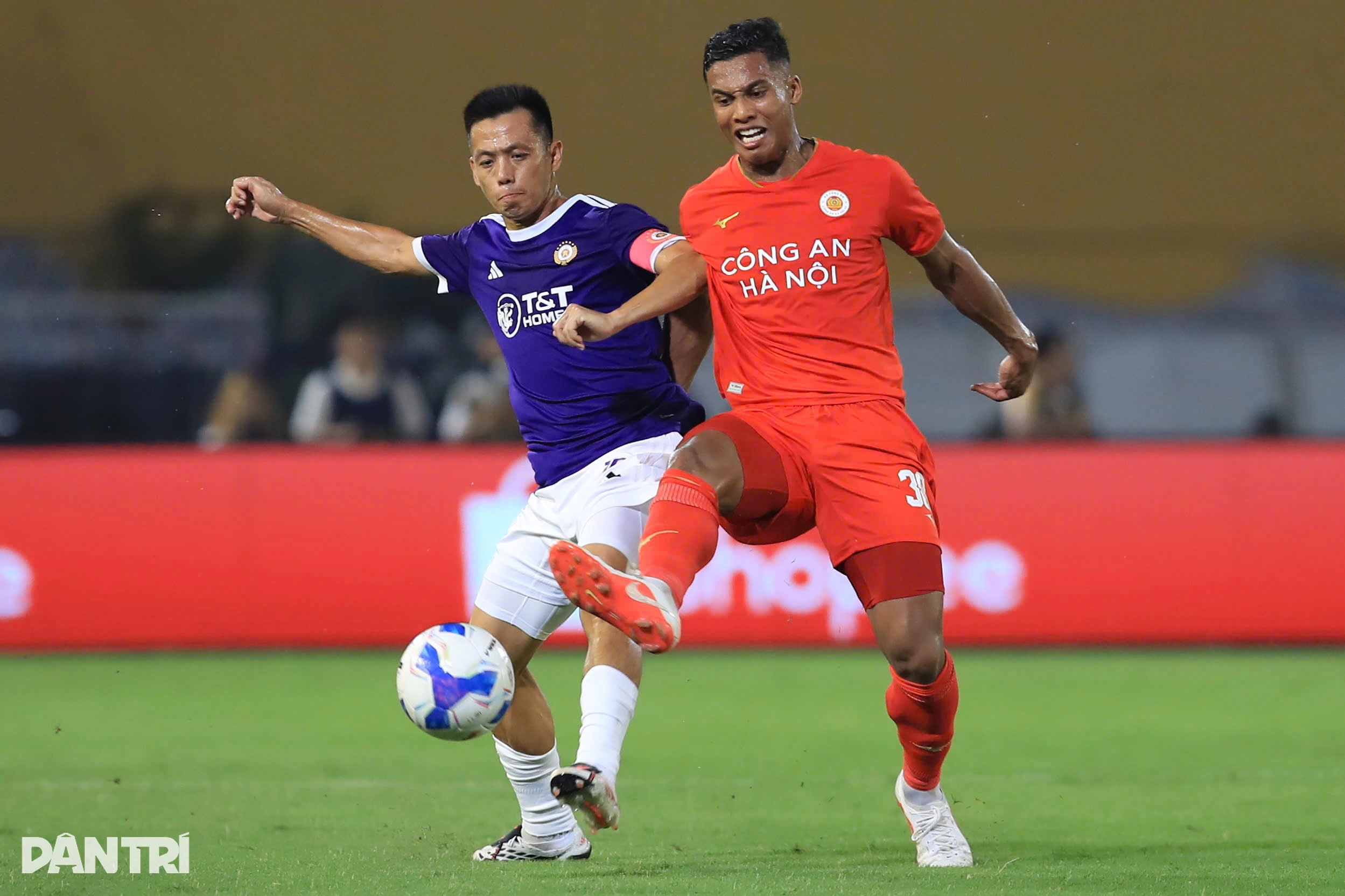 V联赛首都德比：河内公安主场1比2负于河内FC · 报道配图