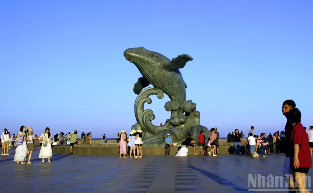 鯨魚雕像