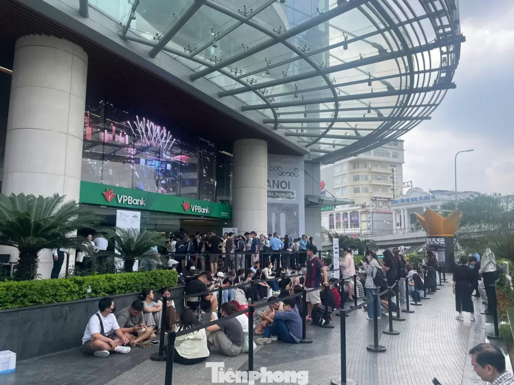 《哥哥》2026首场演唱会在河内举行,近5万观众到场 · 报道配图