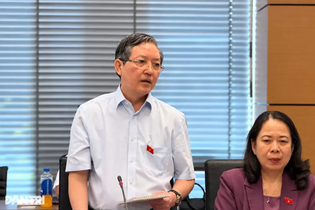 越南國會代表討論農業轉型與兩位數增長目標 · 報道配圖