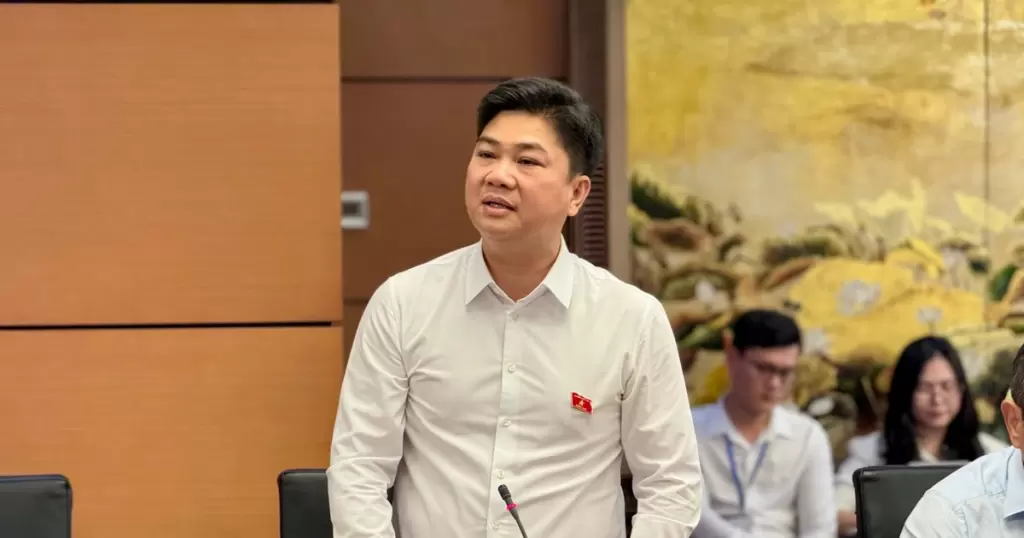 越南国会分组讨论刑法修订草案 代表关注创新保护与基层侦查权