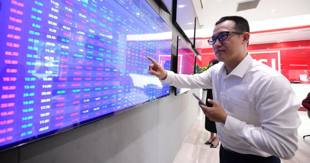 越南股市10月外资净卖出近20万亿盾,VN-Index跌至1698点