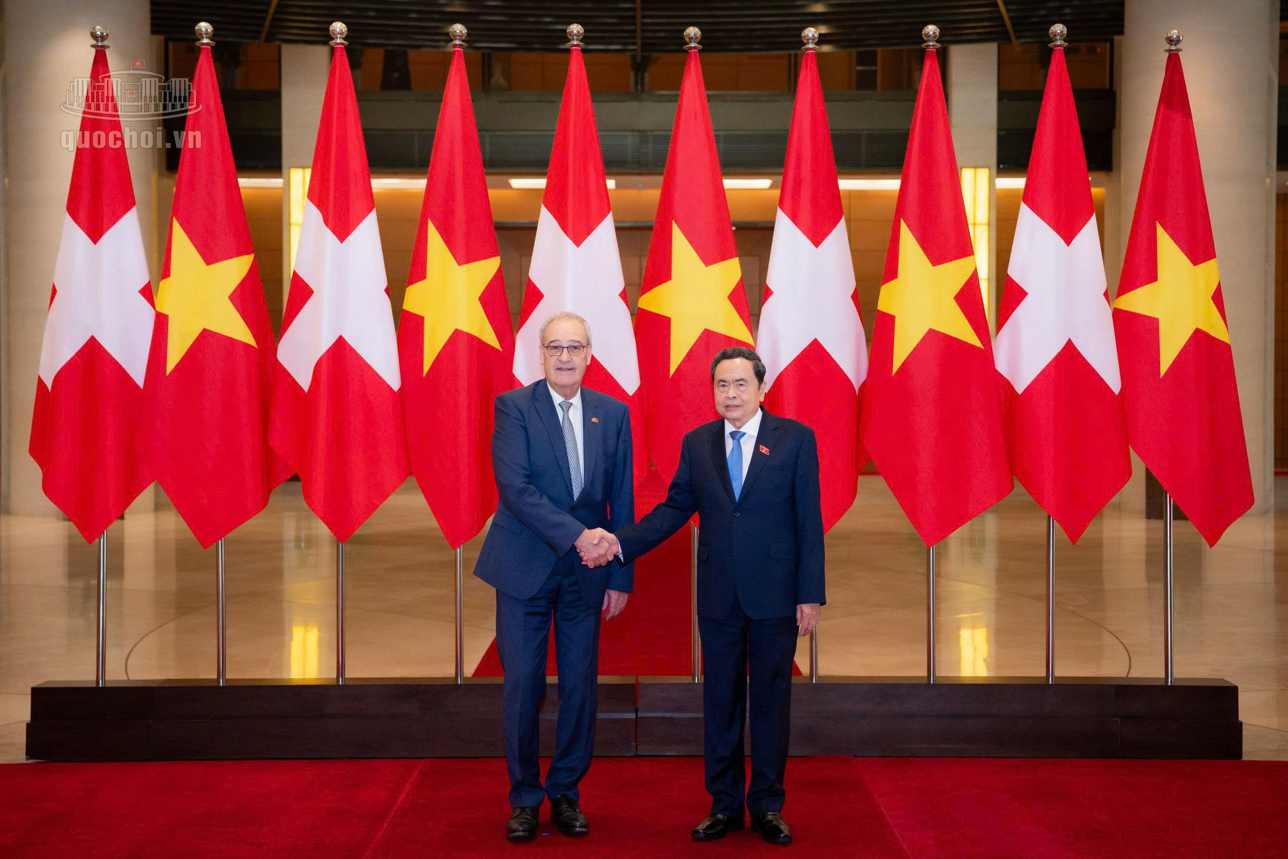 越南国会主席会见瑞士总统,提议推动越欧自贸协定批准 · 报道配图