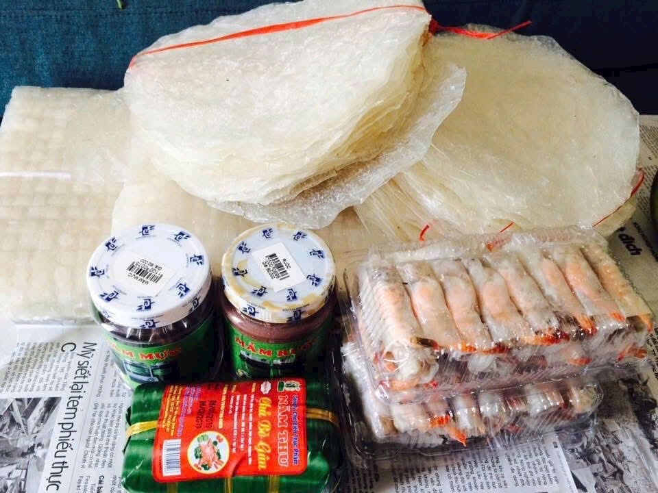 两条鱼16.8万越南盾与胡志明市抢购家乡食品潮流 - 2
