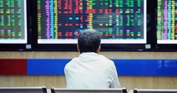 越南副总理要求金融系统下调生产经营贷款利息 · 报道配图