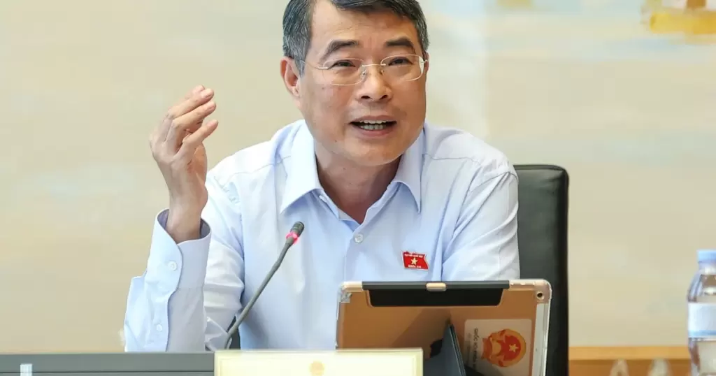 越南总理在国会分组讨论中提出削减中间环节以压低油价