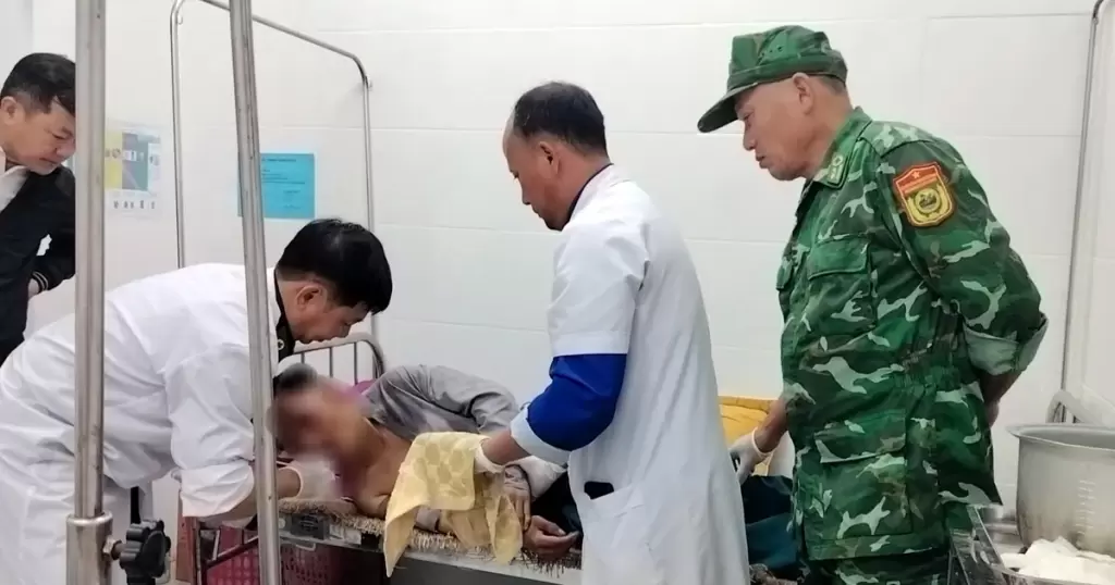 乂安一男子食用断肠草中毒 边防军医救治后情况稳定